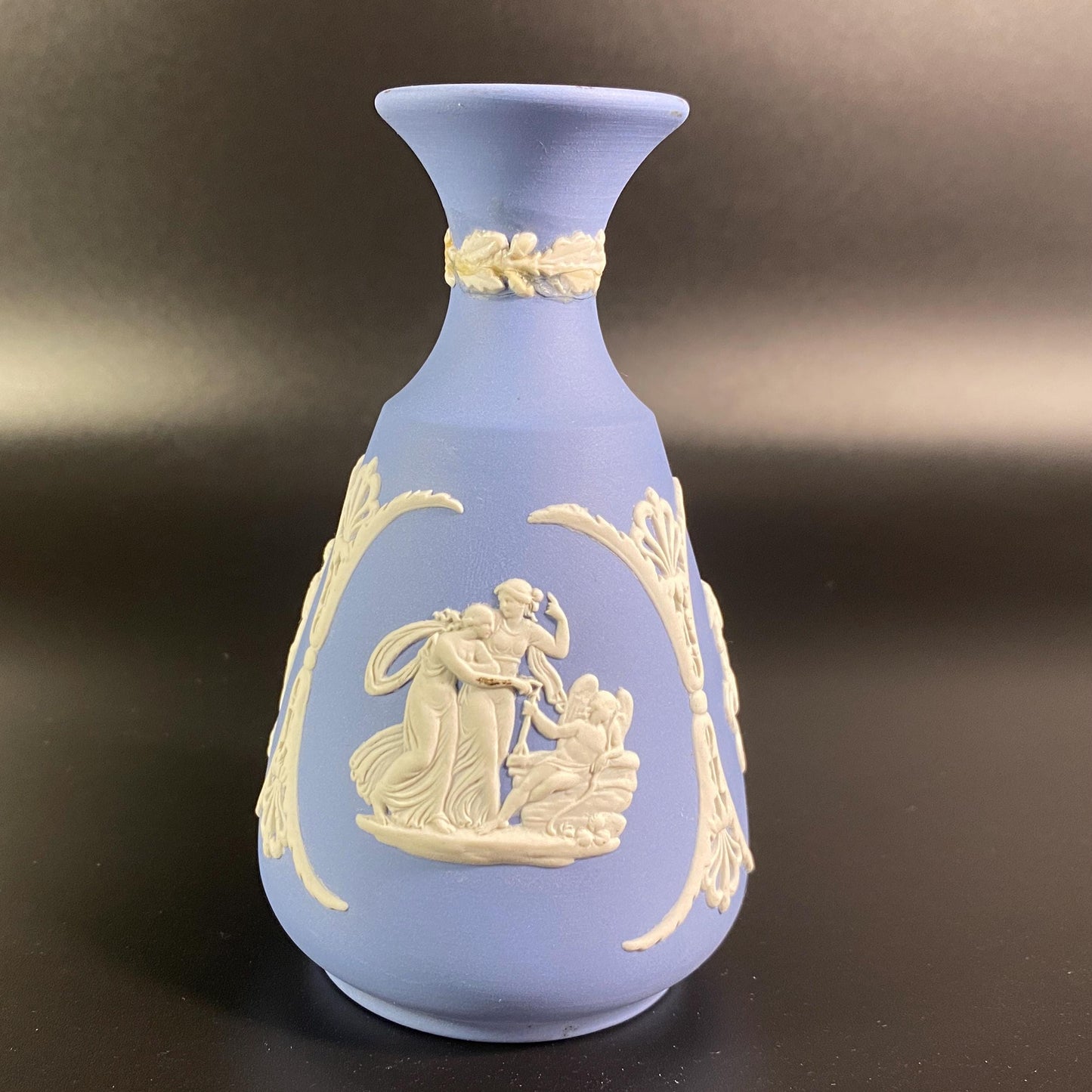 Wedgewood Blue jasperware Bud Vase Vintage Made In England 4.5"