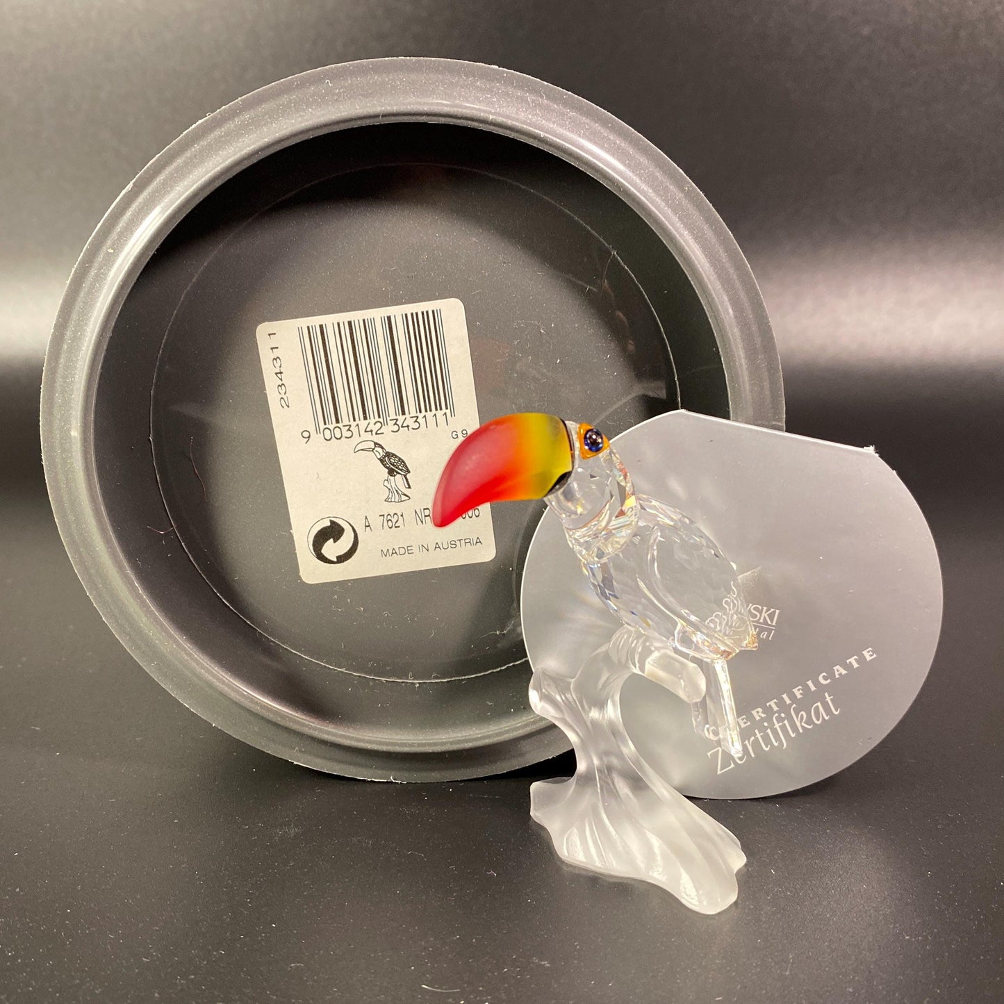 Swarovski Crystal Toucan Figurine Colorful Beak Tropical Bird 7621 with Box