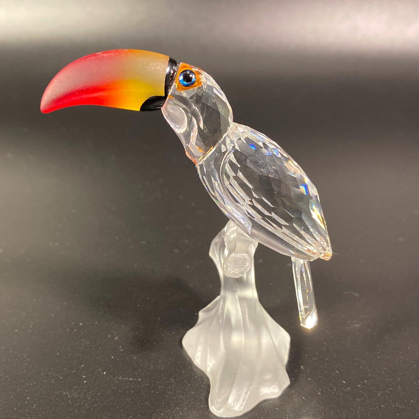 Swarovski Crystal Toucan Figurine Colorful Beak Tropical Bird 7621 with Box