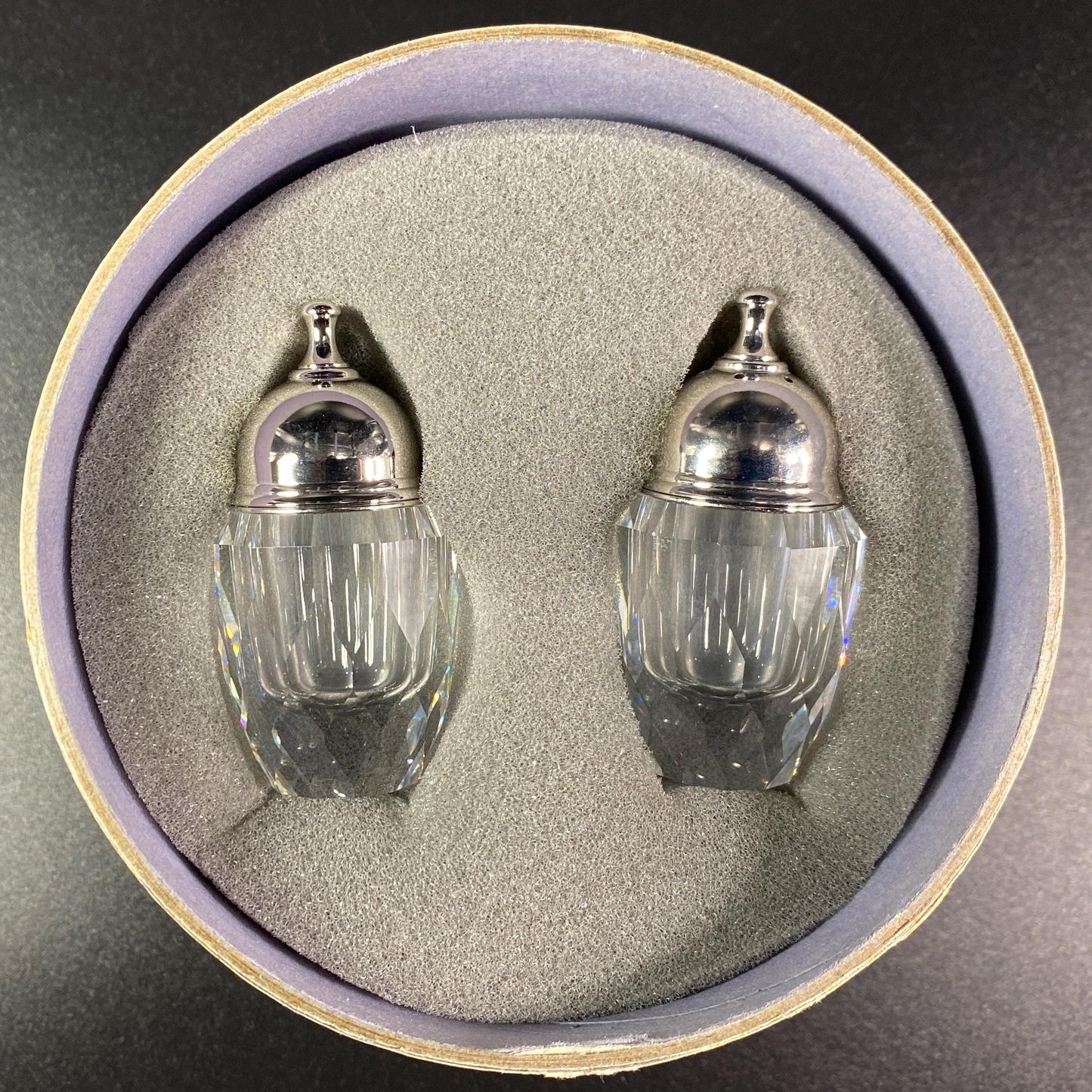 Extremely RARE !! 1982 Swarovski Crystal Salt & Pepper Shakers 2.5"  Box and CoA