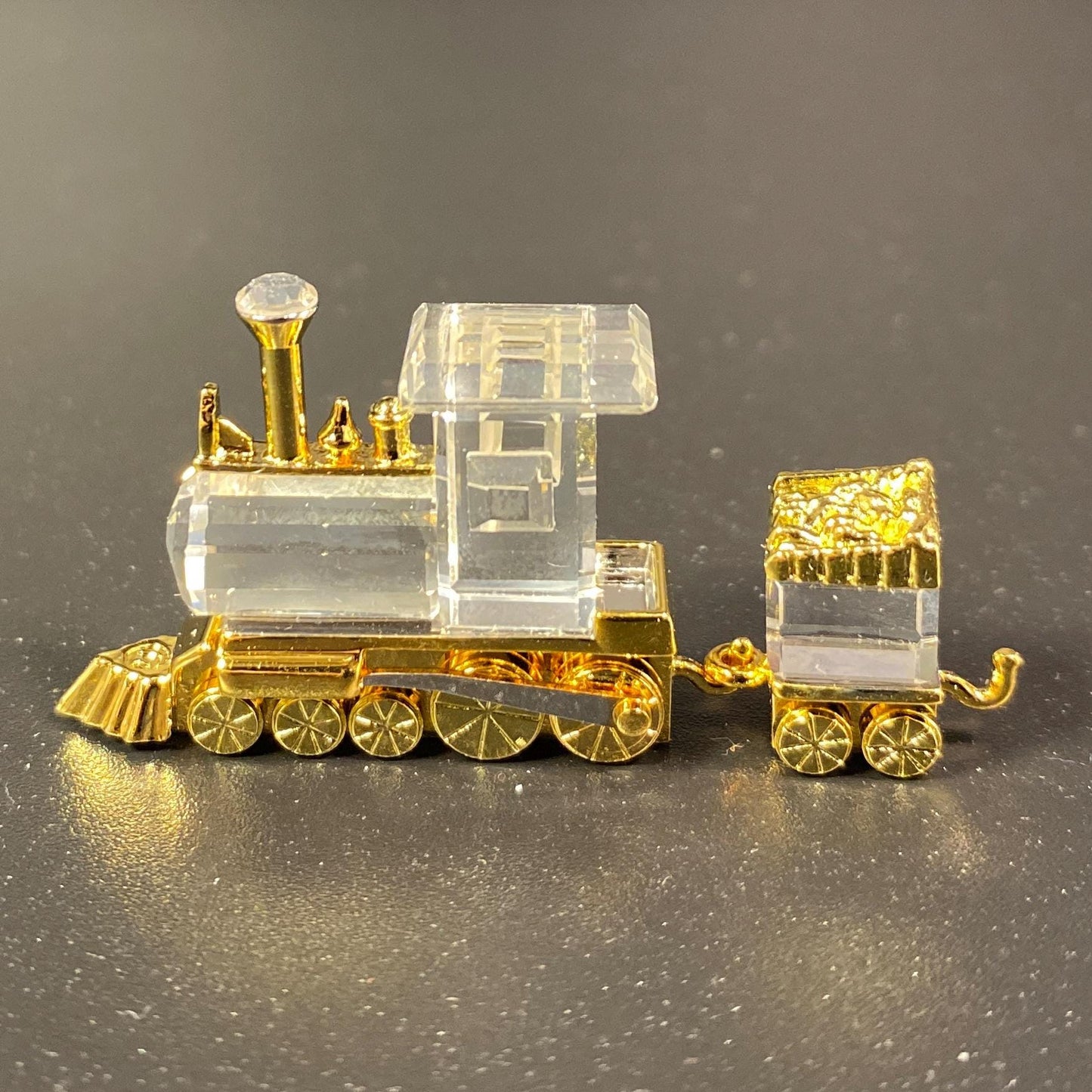NEW-Swarovski Figurine Crystal Memories -mini Train Gold 209454 box, CoA