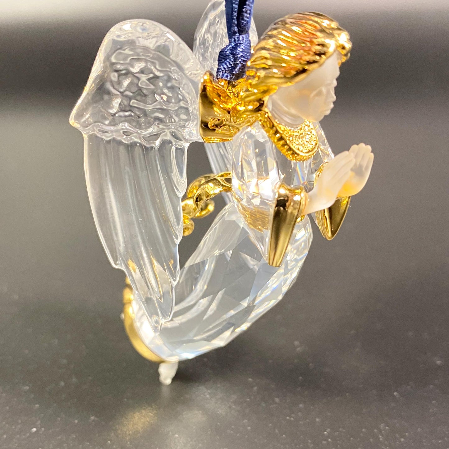 New- Swarovski Crystal Angel 2000 Gold Angel Christmas Ornament 243453