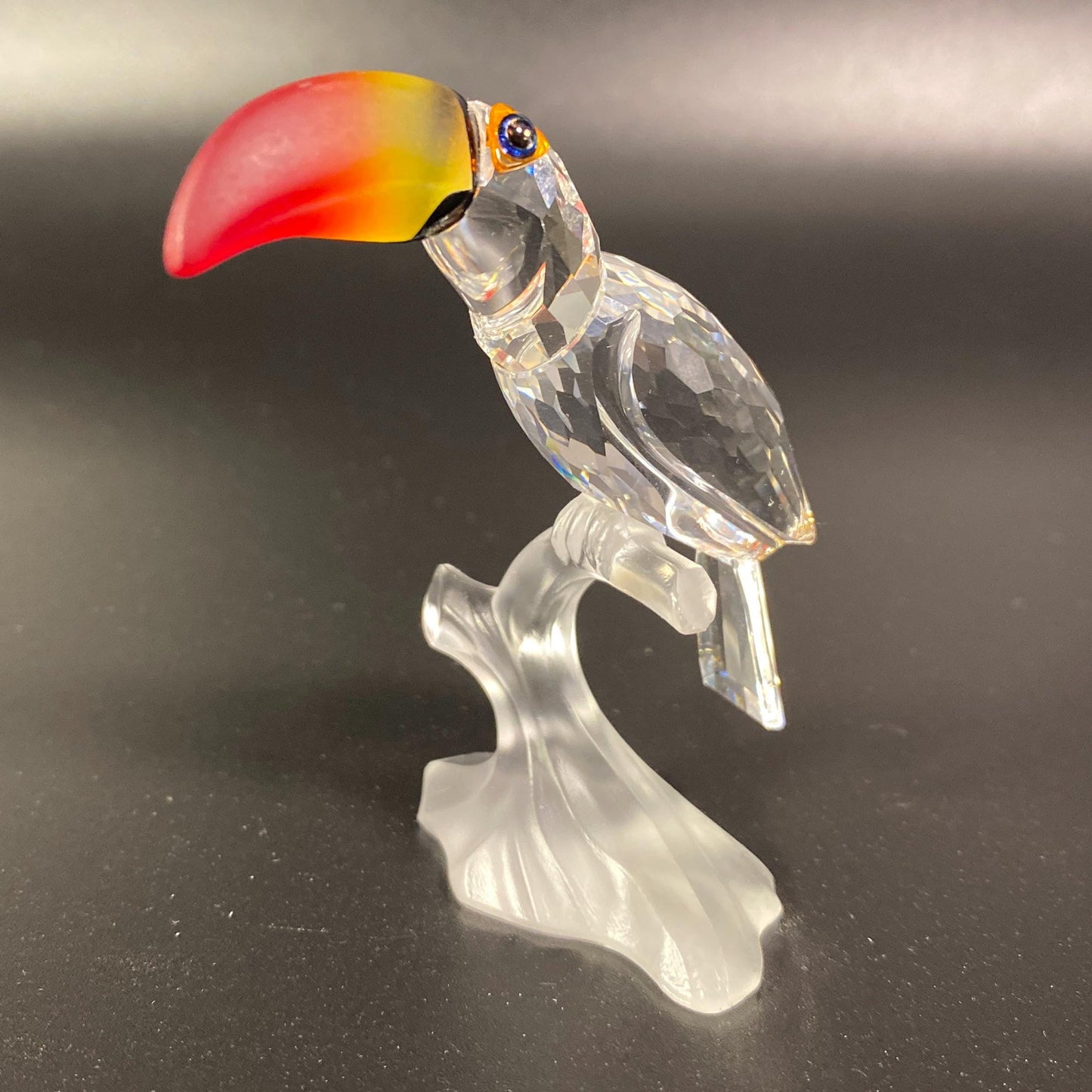 Swarovski Crystal Toucan Figurine Colorful Beak Tropical Bird 7621 with Box