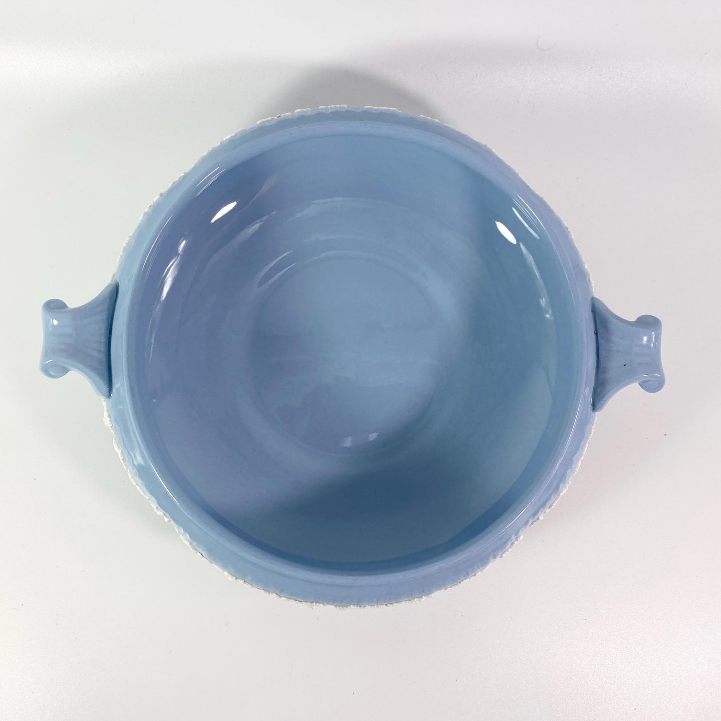 1950s RARE Wedgwood blue Etruria Barlaston blue Queensware tureen shell edge