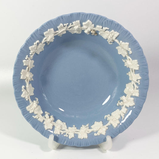 1950s wedgwood Queensware Blue shell edge round 6" inch bowl