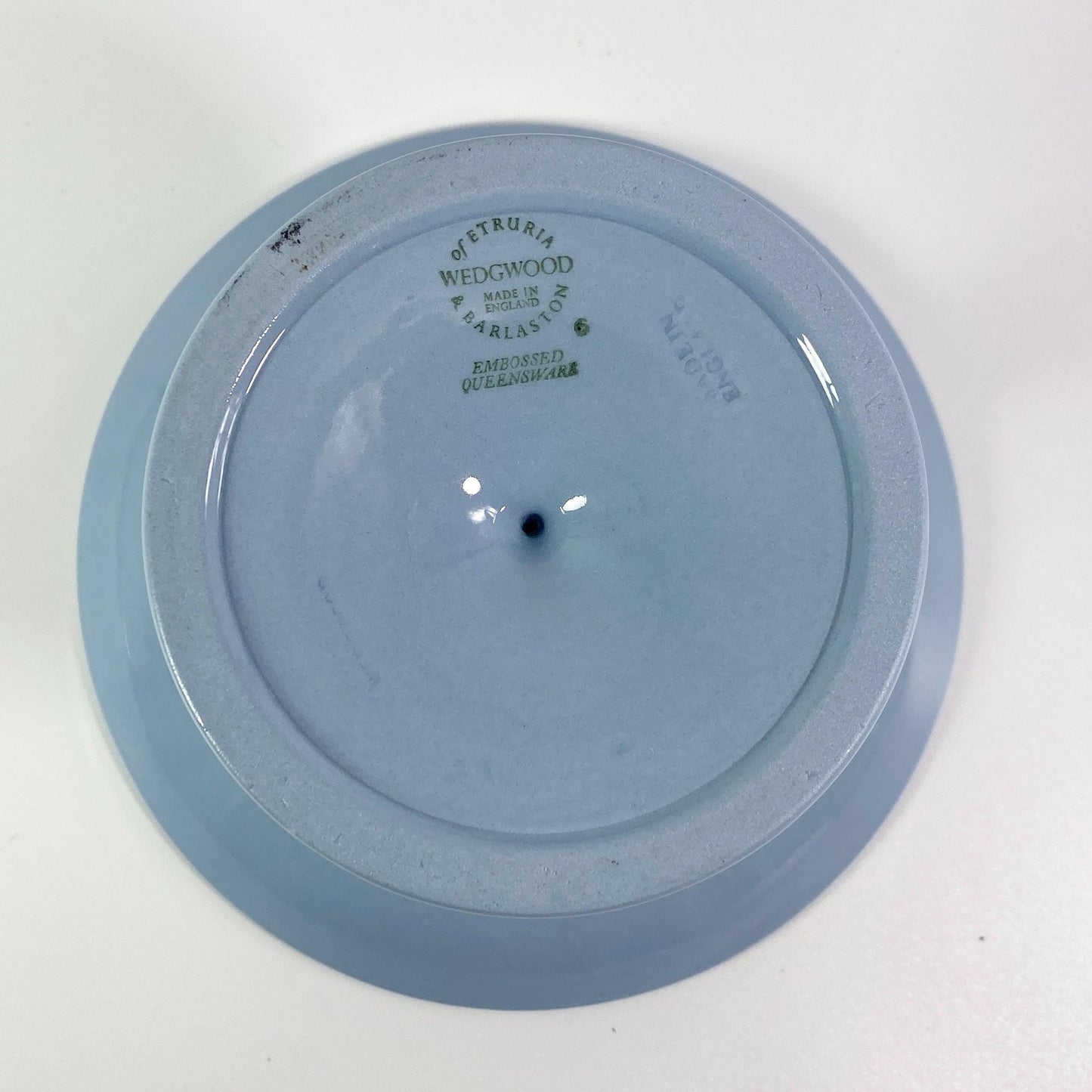 Wedgwood Queensware  Cake Plate, Dessert stand Cream on Lavender