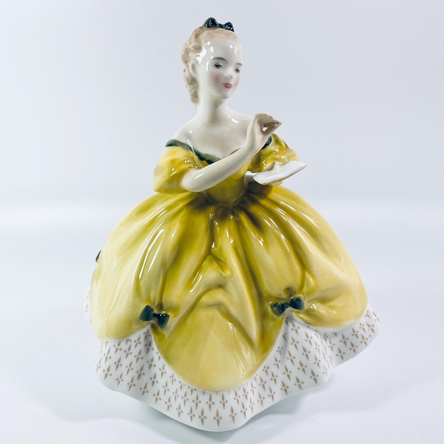 1965 Royal Doulton - The Last Waltz - Bone China Figurine - H. N. 2135 - England