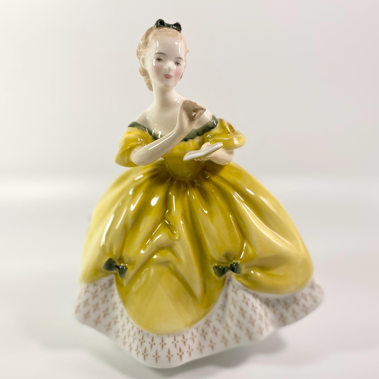 1965 Royal Doulton - The Last Waltz - Bone China Figurine - H. N. 2135 - England