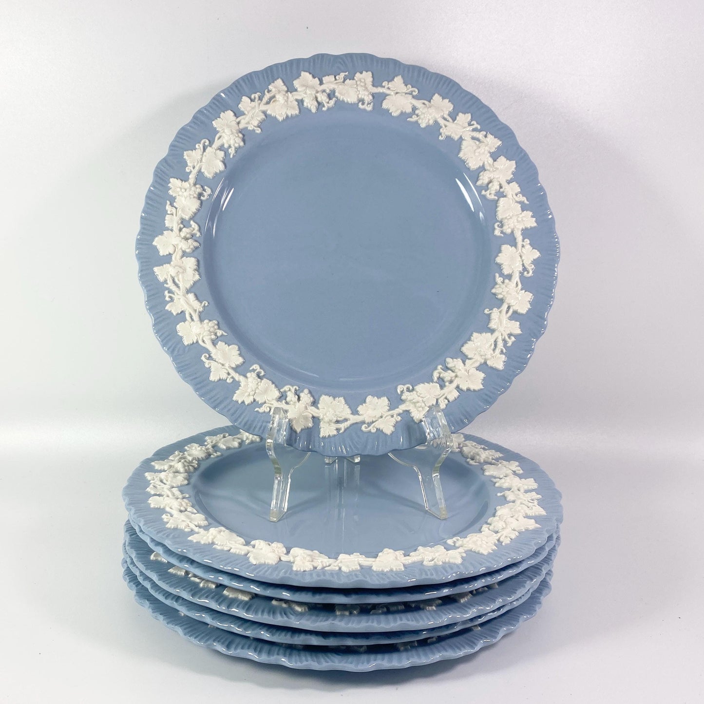 1950s Wedgwood Etruria Queensware Bread Shell edge 9" salad Plate -6 available