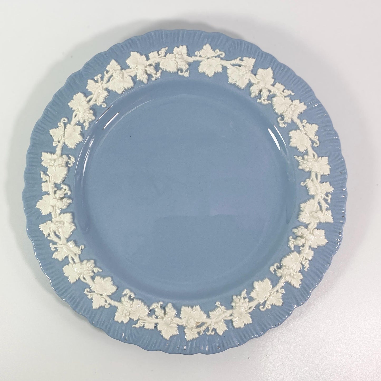 1950s Wedgwood Queensware Bread Shell edge 10.25" Dinner Plate -8 available