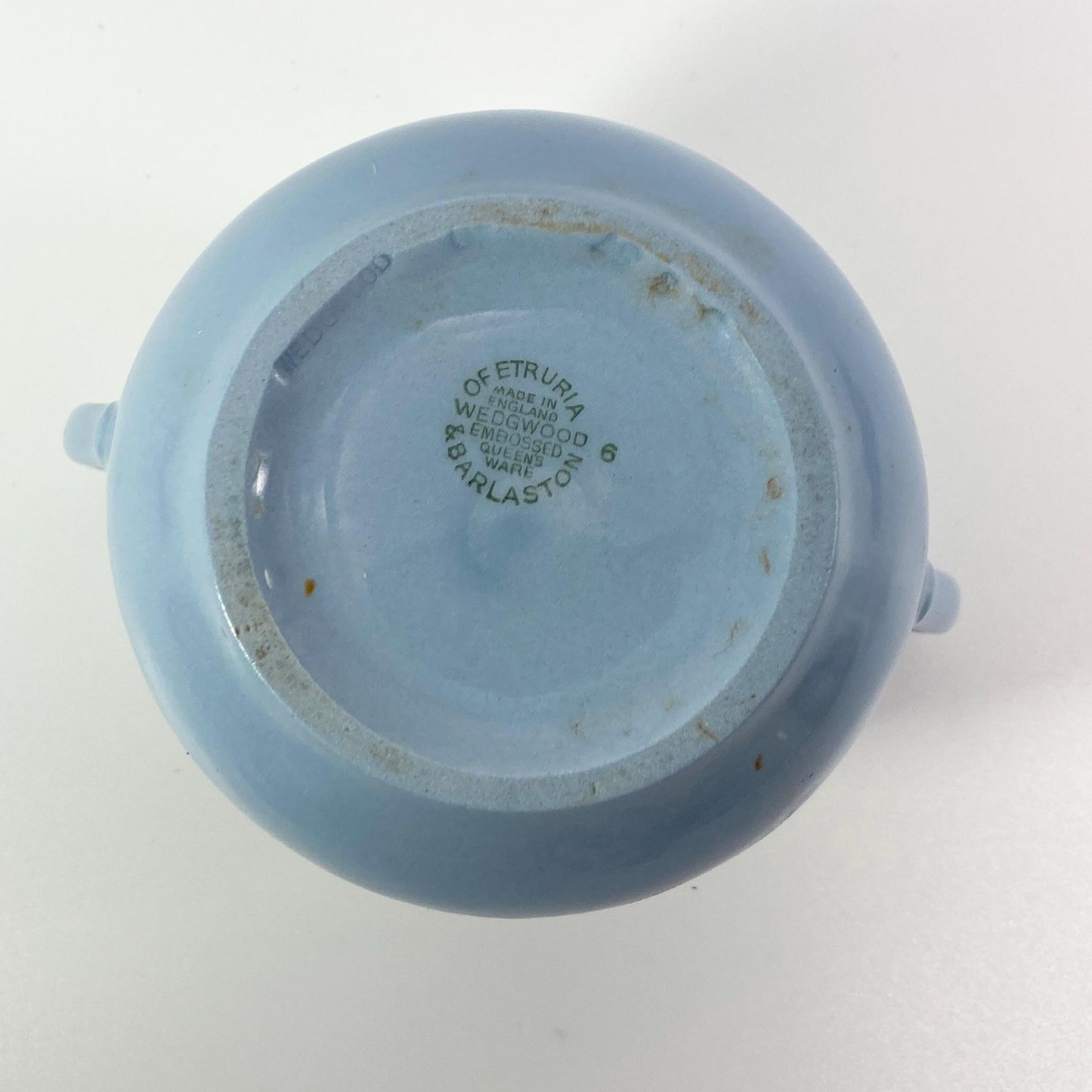 1950s Wedgwood Queensware shell edge Sugar Bowl Embossed lidded