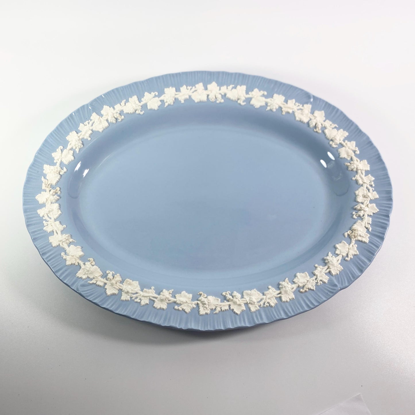 Wedgwood China cream on lavender shell edge Queens Ware large serving platter