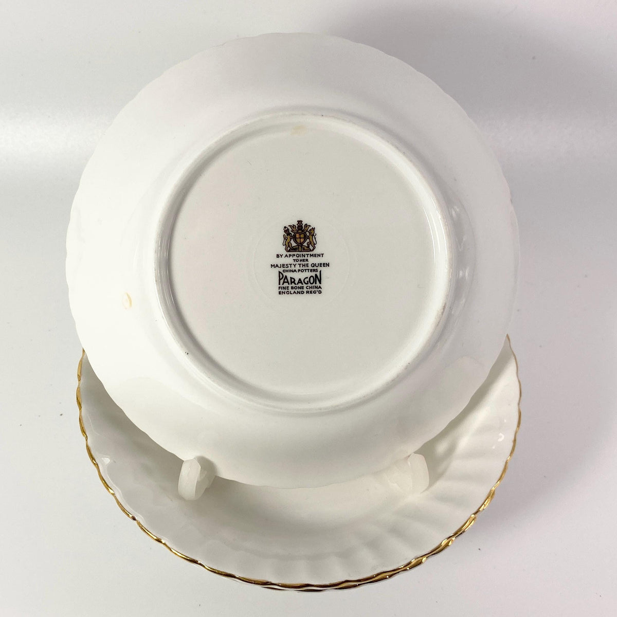 Paragon 498 Gold Chantilly Fruit Dessert Bowl Bone China England