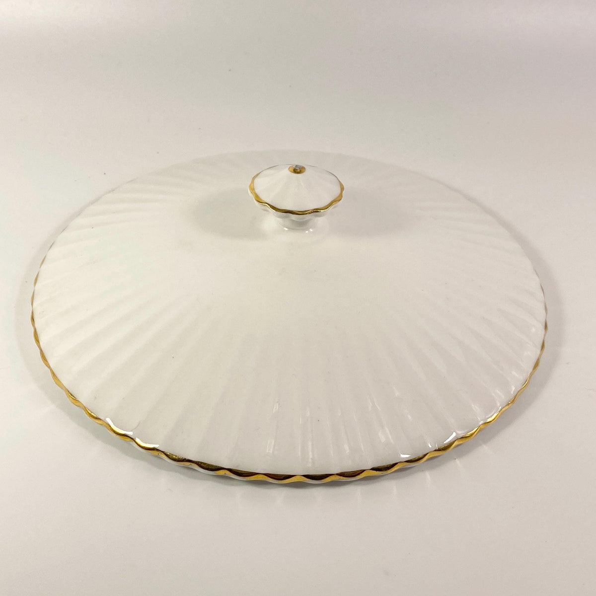 RARE !! Paragon white and Gold 498 tureen , round vegetable bowl lid