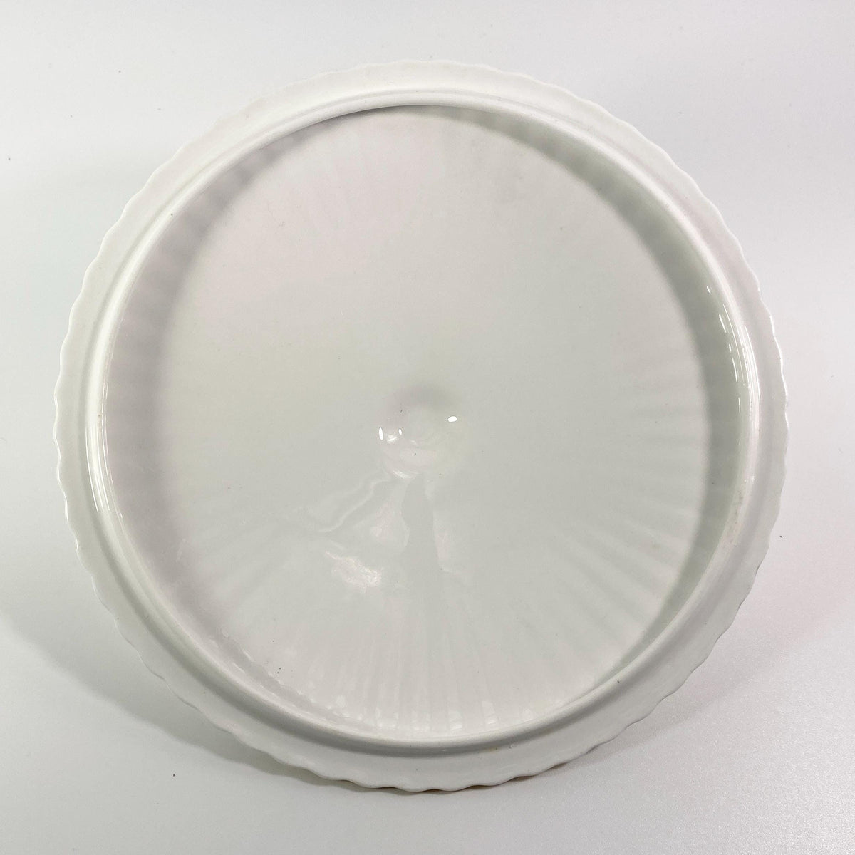 RARE !! Paragon white and Gold 498 tureen , round vegetable bowl lid