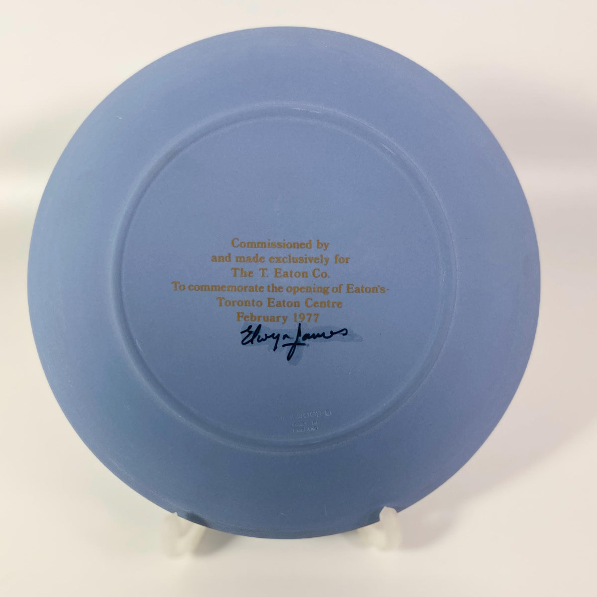 Extremely Rare !! Wedgwood 1977 Eaton center opening signed by Ewlyn James
