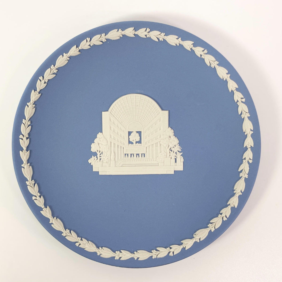 Extremely Rare !! Wedgwood 1977 Eaton center opening signed by Ewlyn James