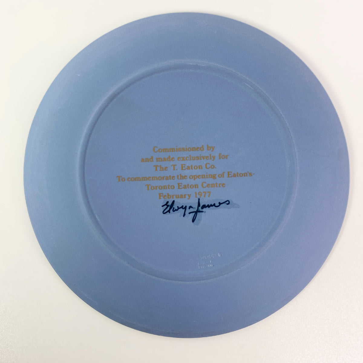 Extremely Rare !! Wedgwood 1977 Eaton center opening signed by Ewlyn James