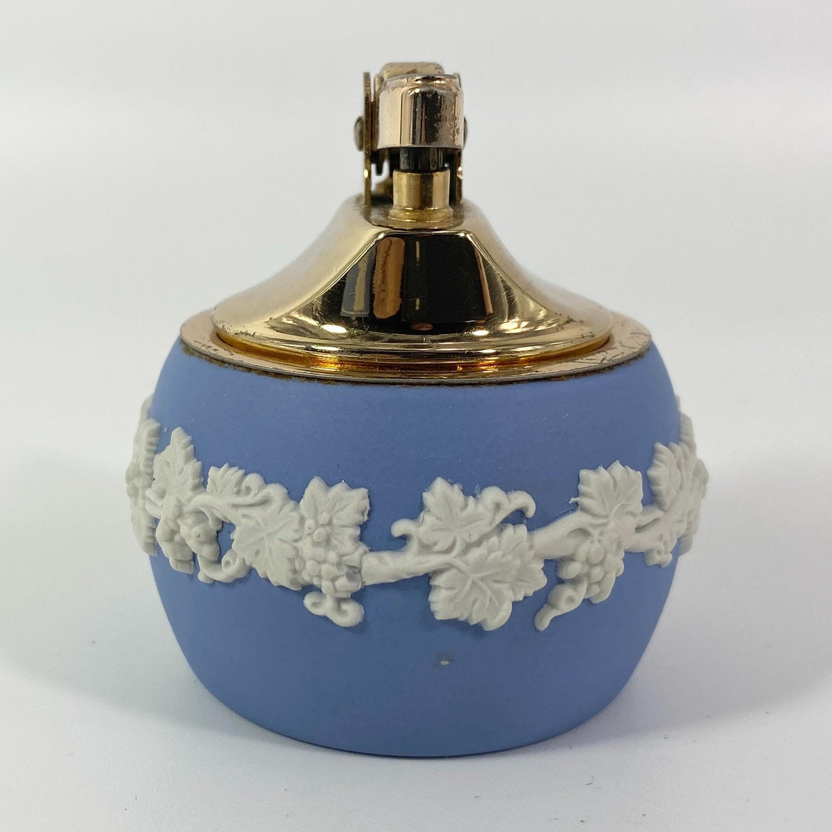 1950s  Wedgewood Jasperware Light Blue/White Grapevine Lighter Made In England