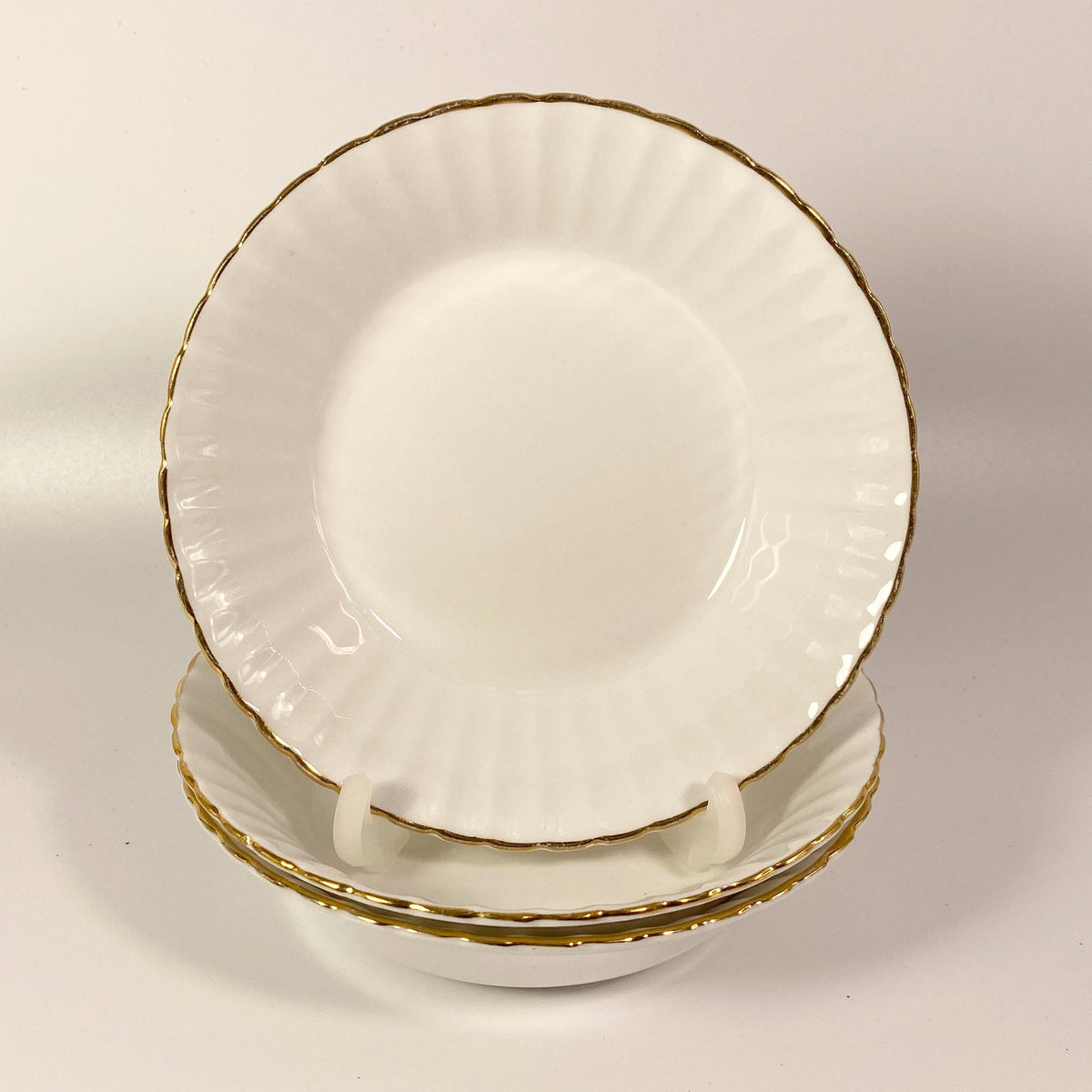 Paragon 498 Gold Chantilly Fruit Dessert Bowl Bone China England