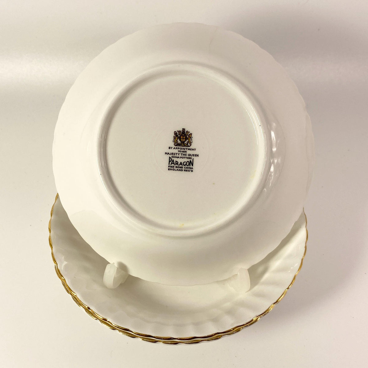Paragon 498 Gold Chantilly Fruit Dessert Bowl Bone China England