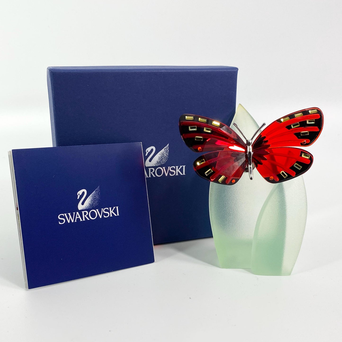 Swarovski Crystal Butterfly Adena Object Light Siam W Stand Box & Booklet 622737