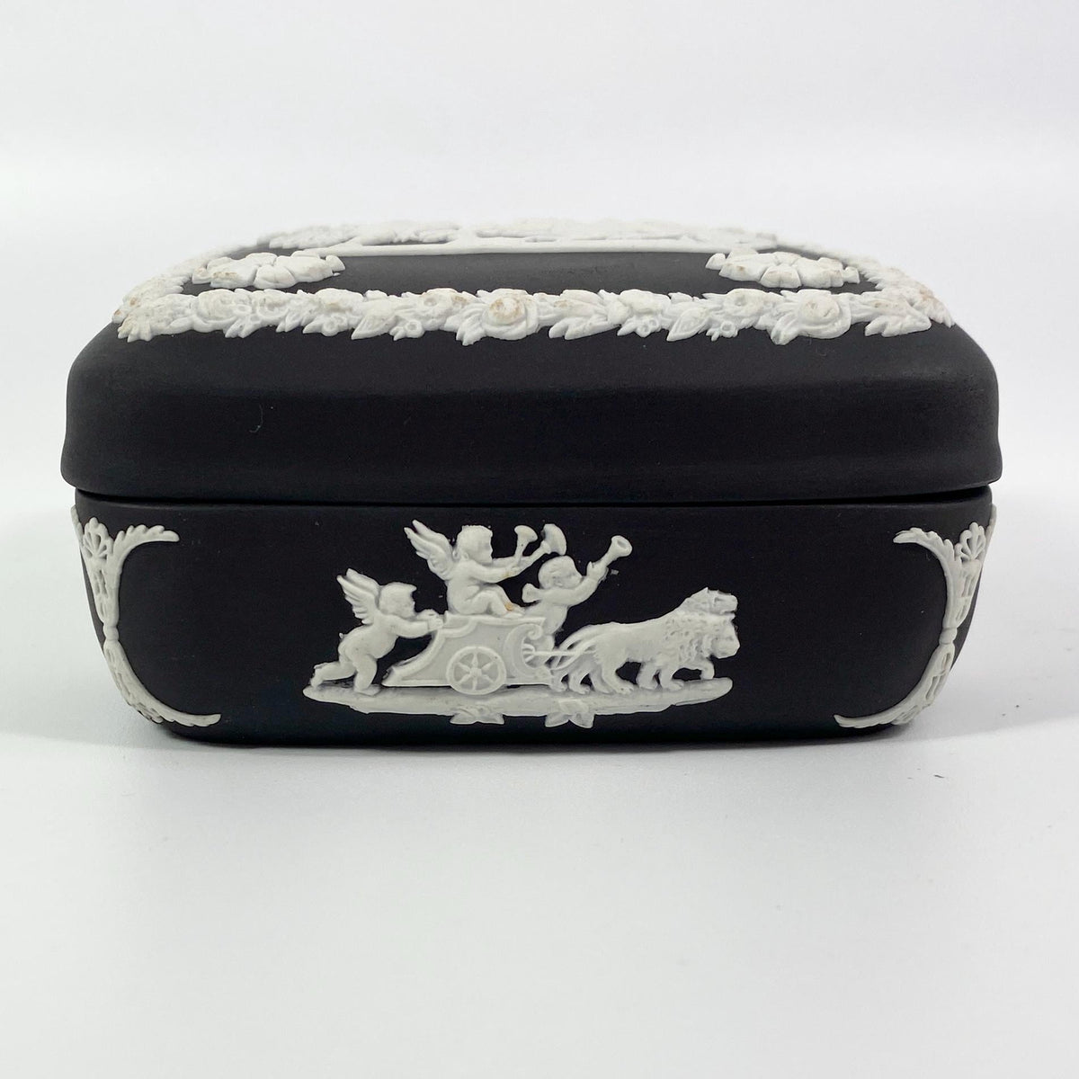 Wedgwood Black Basalt Lidded trinket – Neo Classical Horses, cupids, cherubs