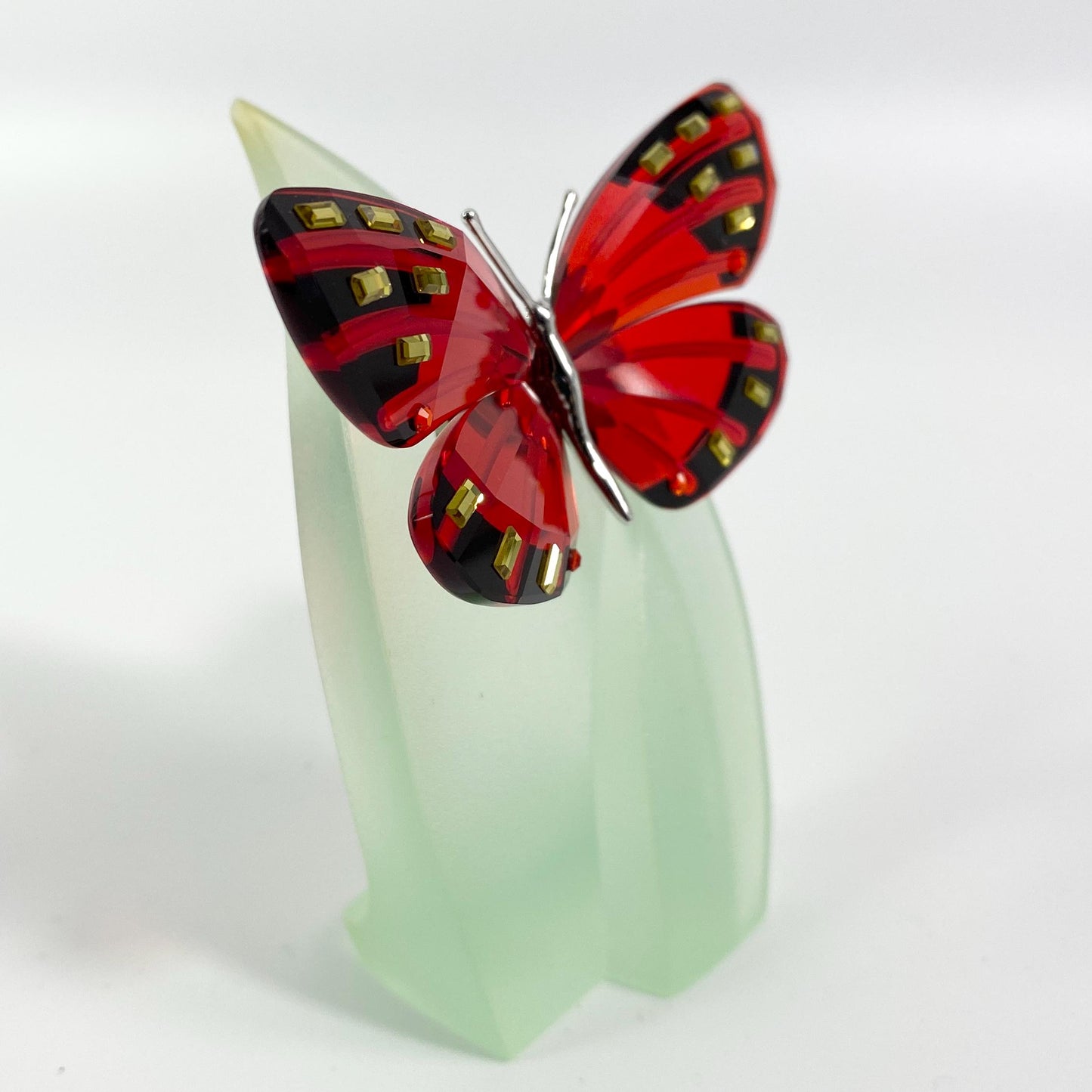 Swarovski Crystal Butterfly Adena Object Light Siam W Stand Box & Booklet 622737