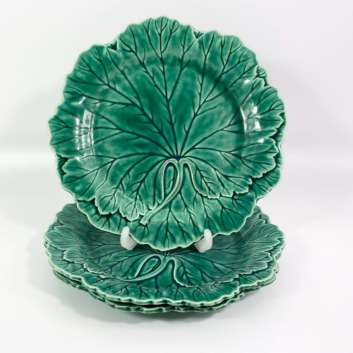 Wedgewood  Eturia & Barlaston majolica Green Cabbage Leaf Salad Plate 8 Inch