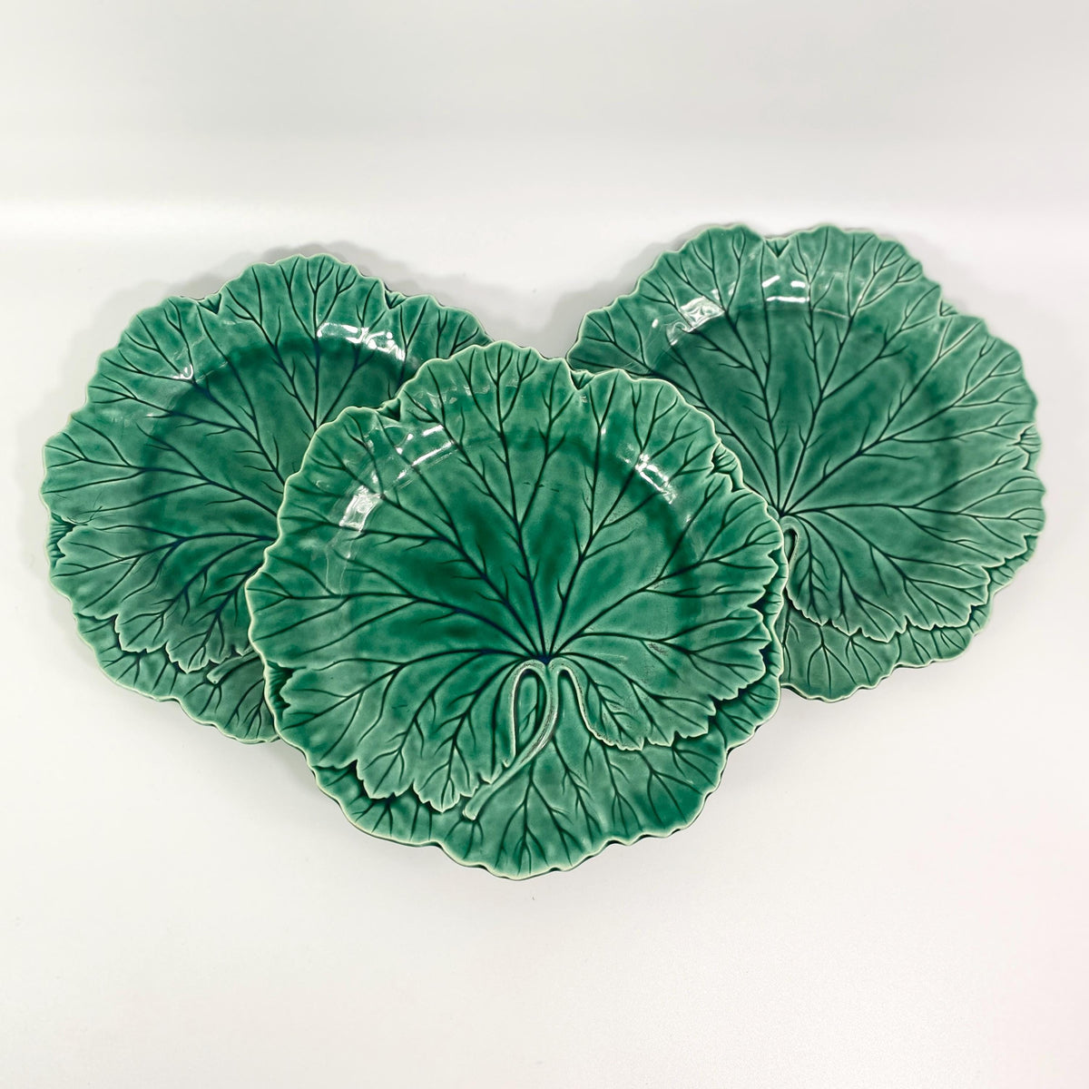 Wedgewood  Eturia & Barlaston majolica Green Cabbage Leaf Salad Plate 8 Inch