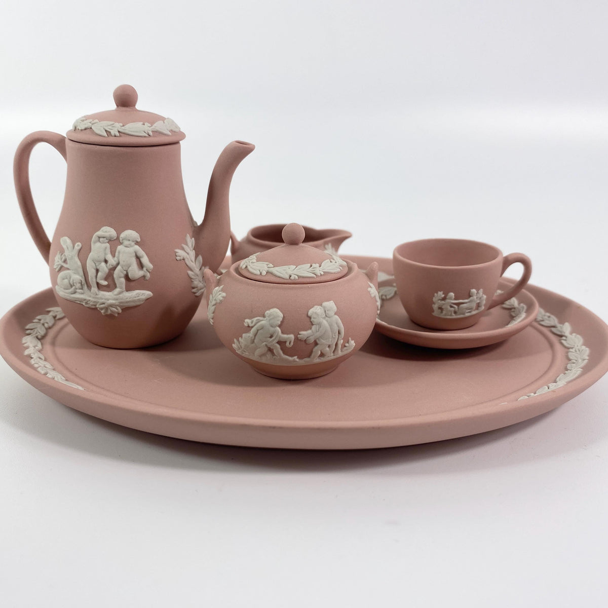 RARE! Discontinued Wedgwood mini/ miniature pink jasperware 8 piece tea set
