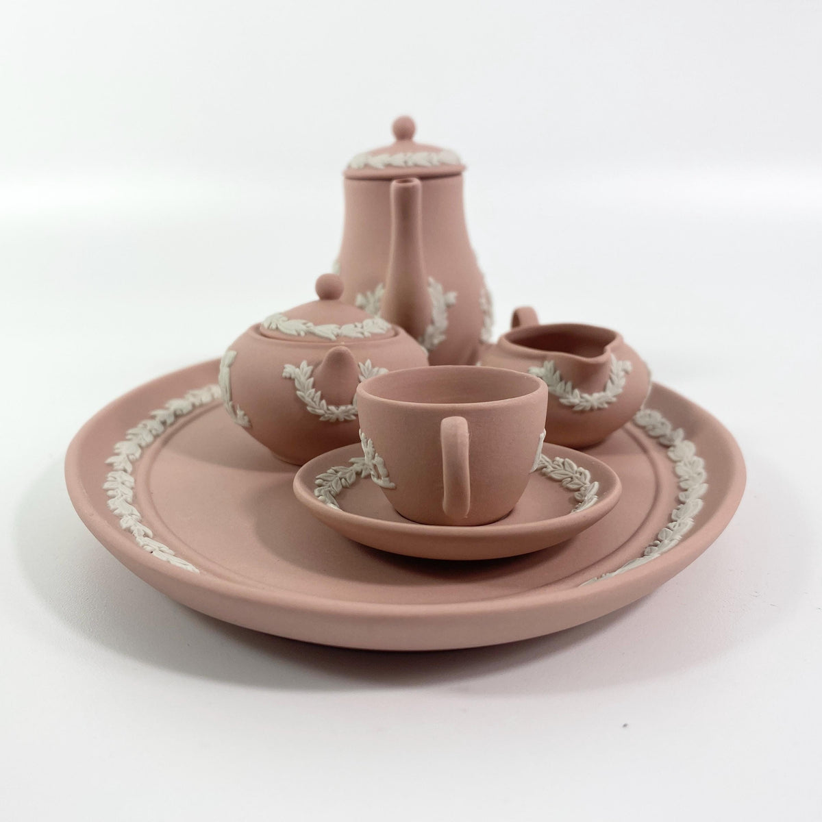 RARE! Discontinued Wedgwood mini/ miniature pink jasperware 8 piece tea set