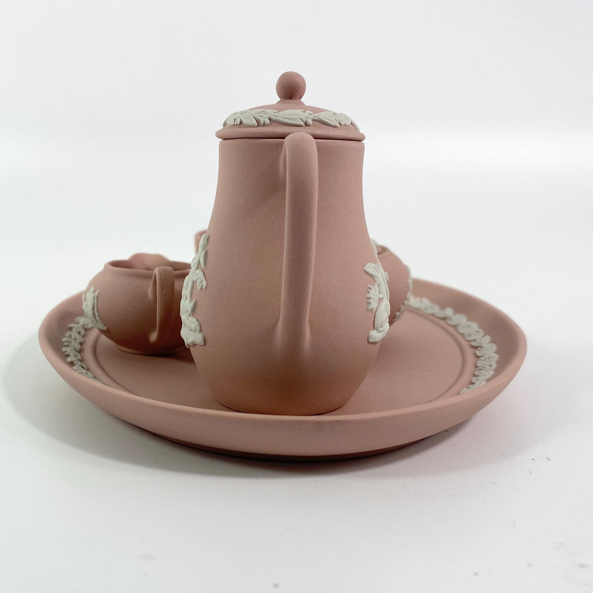 RARE! Discontinued Wedgwood mini/ miniature pink jasperware 8 piece tea set