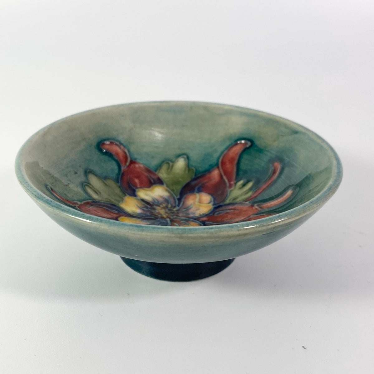 Moorcroft Red HIBISCUS on Green Footed Bowl pin Dish RARE !!