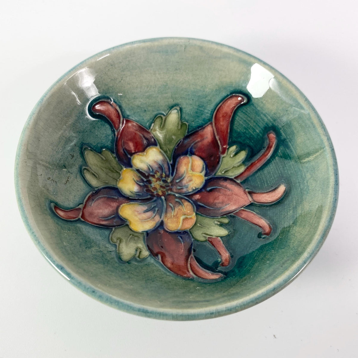 Moorcroft Red HIBISCUS on Green Footed Bowl pin Dish RARE !!