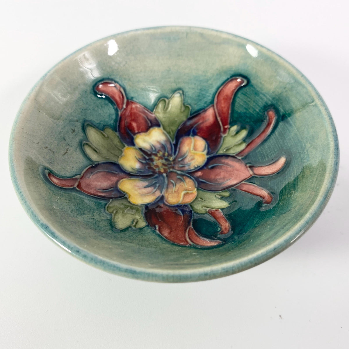 Moorcroft Red HIBISCUS on Green Footed Bowl pin Dish RARE !!