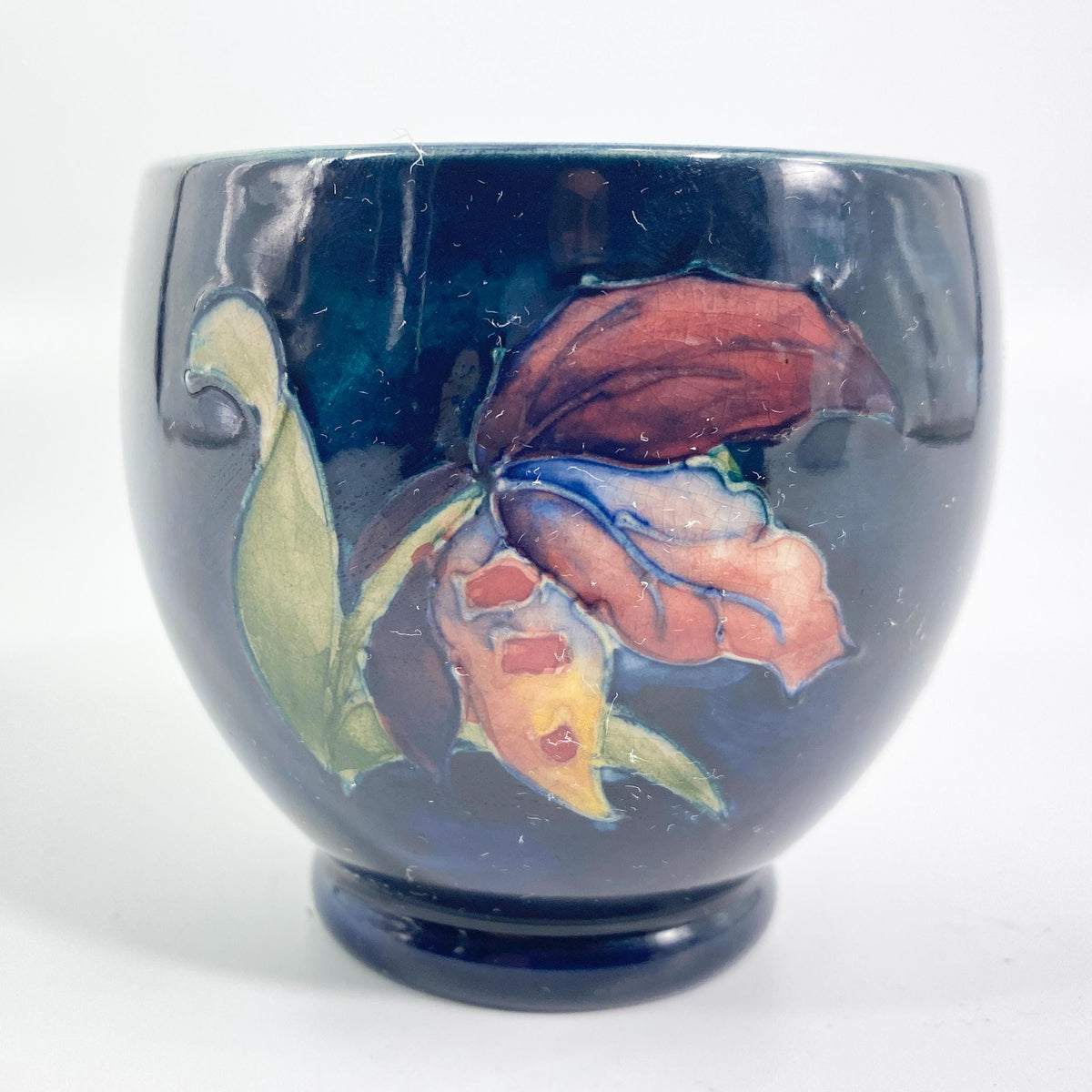 Vintage William Moorcroft Footed Iris Blue Bowl Pottery - England RARE !!