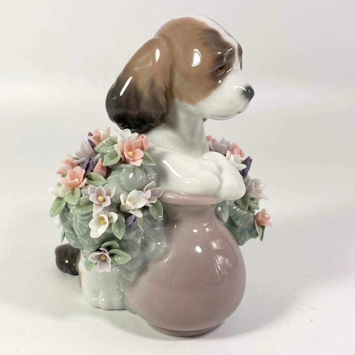 RARE !! Lladro Take Me Home Sad-Eyed Puppy Dog Flowers Glossy Figurine #6574