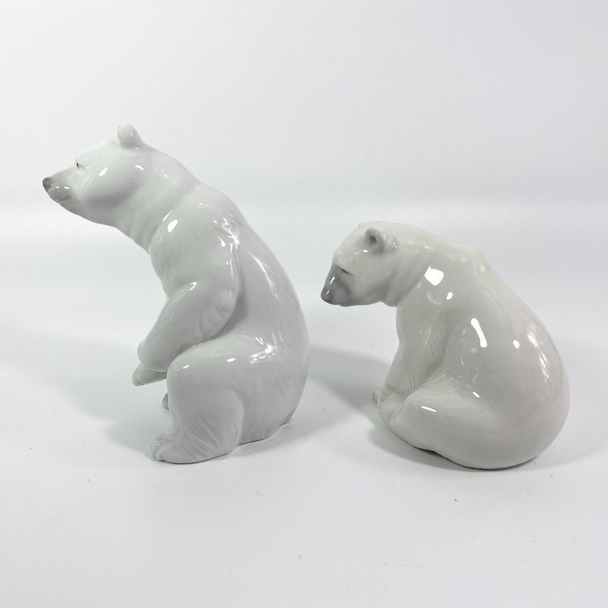 Lladro 1208-09  Polar Bears Porcelain Figurines Retired Spain 4.75" & 3.25" Inches