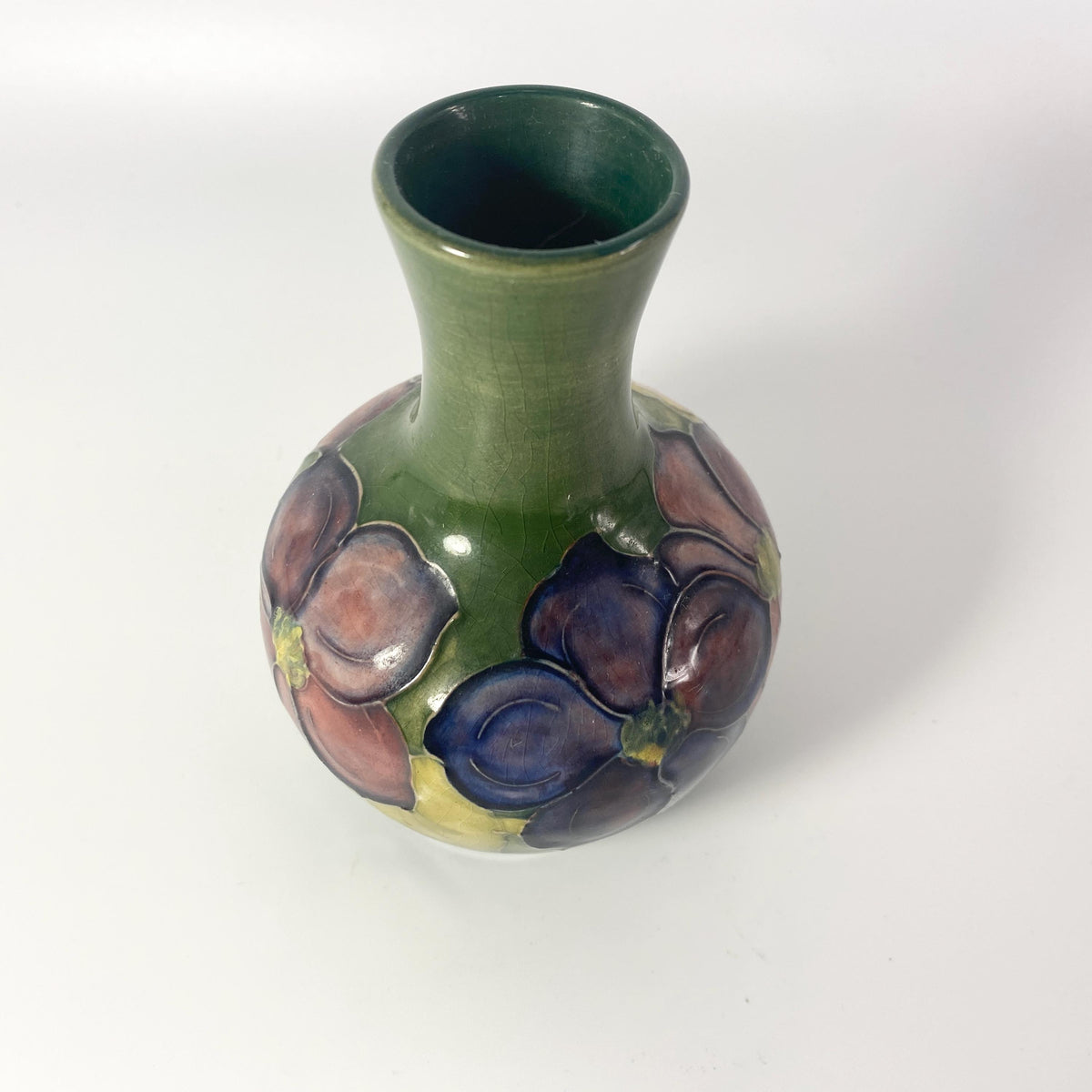 Moorcroft pansy Flowers Hand Panted Antique signed Vase England