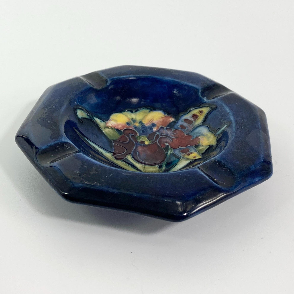 Moorcroft England Ashtray 1940s Iris Flower Octagon RARE !!