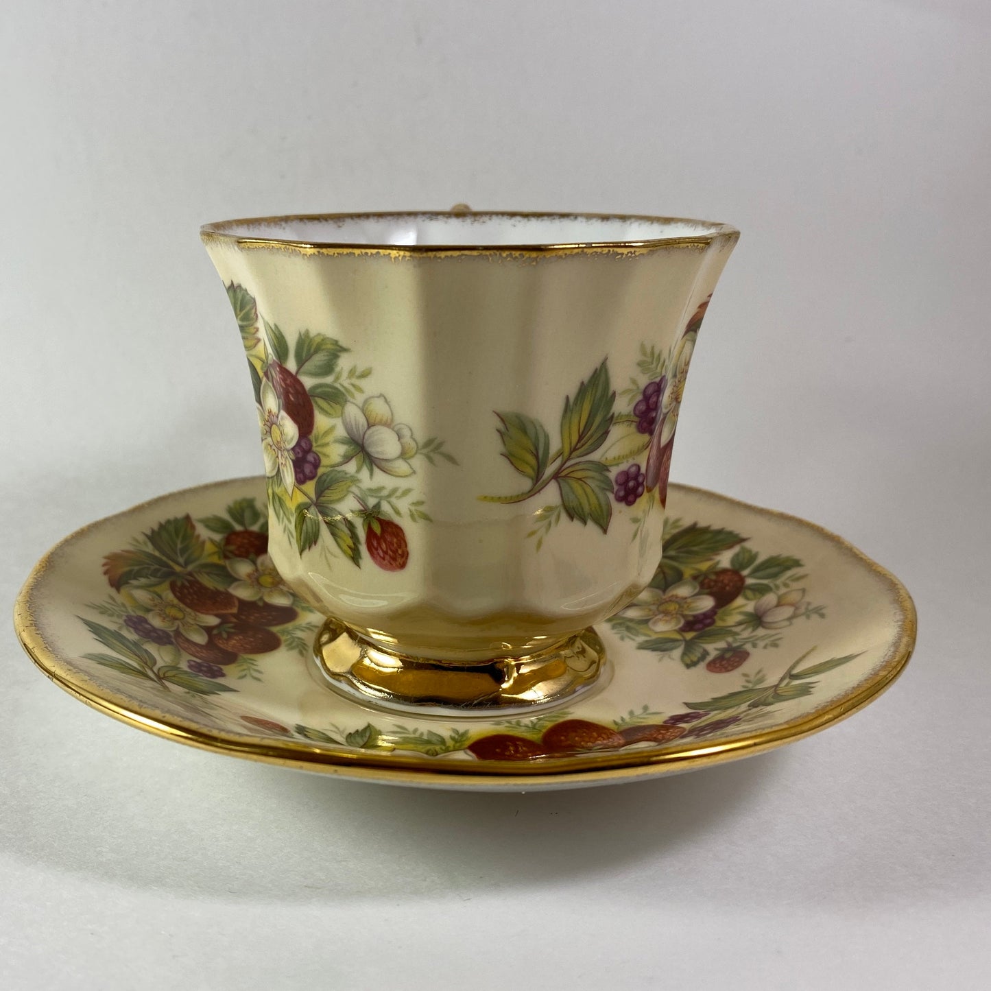 Beautiful Vintage Elizabethan Strawberry design yellow teacup and saucer