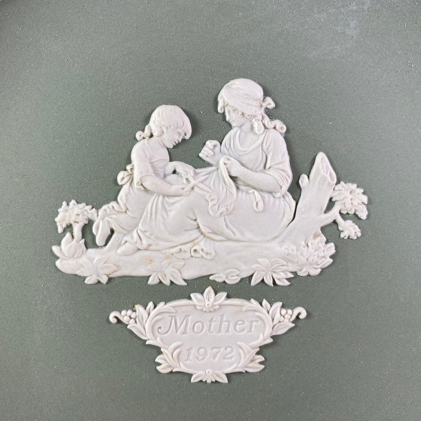 RARE Mother's Day Gift Wedgwood Mother Plate 1972 Sage Green Jasper 6.5