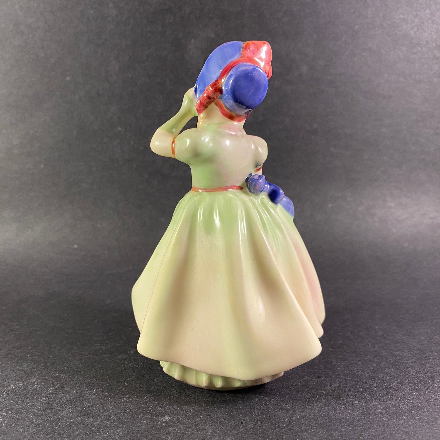 Royal Doulton Figurine Babie 1935  Handwritten Number HN1679 England Porcelain