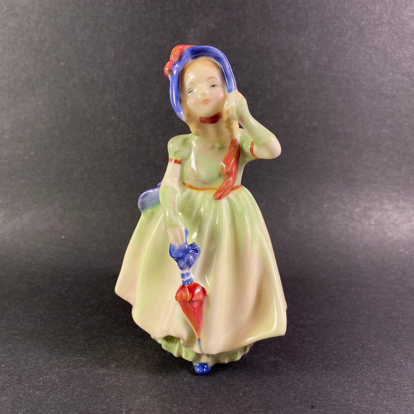 Royal Doulton Figurine Babie 1935  Handwritten Number HN1679 England Porcelain